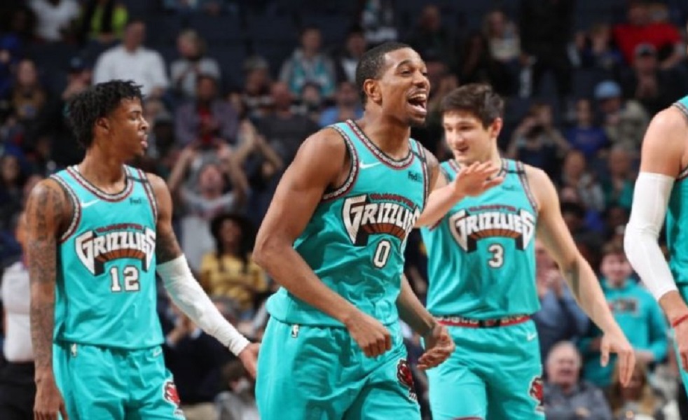 «Καυτό» Μέμφις ,νίκες για Χοκς και Τζαζ