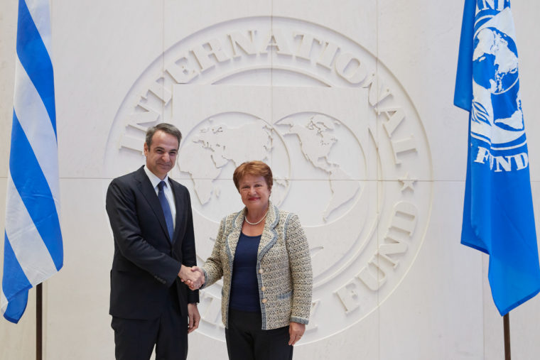 Ο Μητσοτάκης ανακοίνωσε ότι κλείνει το γραφείo του ΔΝΤ στην Αθήνα
