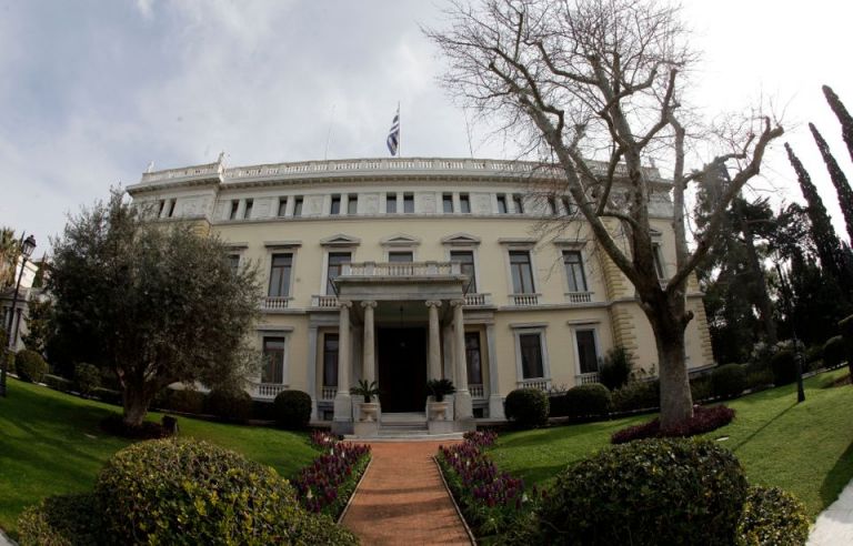 Το… Διεθνές Δίκαιο βγάζει Πρόεδρο Δημοκρατίας – Ποια ονόματα πέφτουν στο τραπέζι