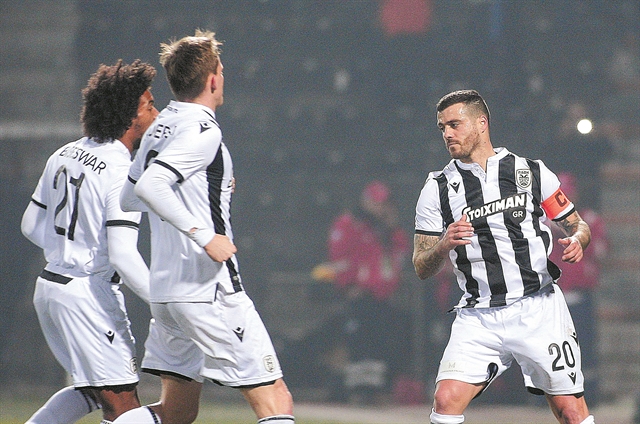 Με φτερά Ικάρου