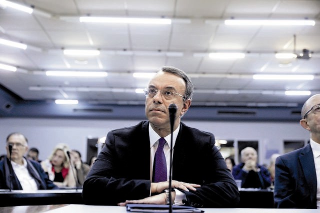 Αποφάσεις την άνοιξη για τις μειώσεις φόρων