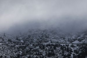 Έρχεται η κακοκαιρία «Ηφαιστίων» με χιόνια και θυελλώδεις ανέμους