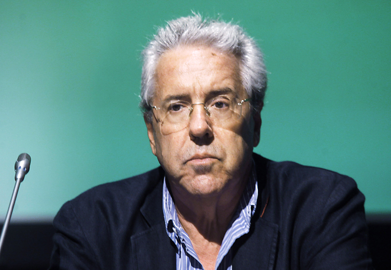 Ενα σκαρί για ταραγμένες θάλασσες