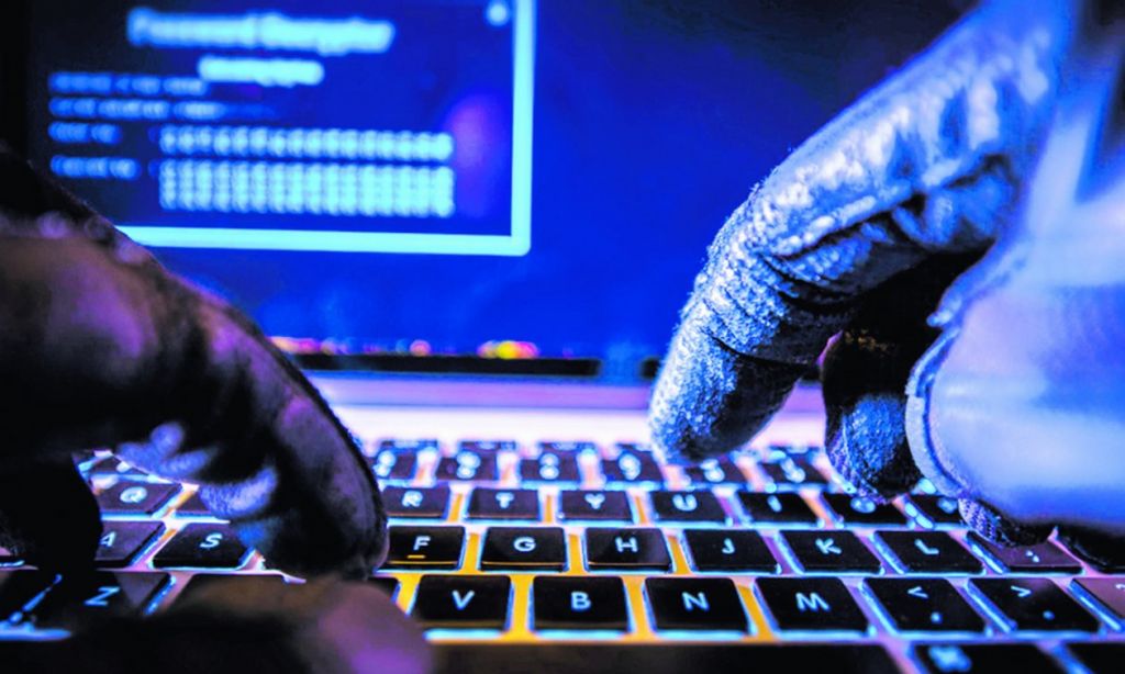 Ξέσπασε πόλεμος Ελλήνων και Τούρκων χάκερ – Επεσαν δεκάδες ιστοσελίδες