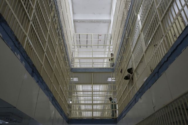 Άγρια συμπλοκή κρατουμένων στις φυλακές Αυλώνα