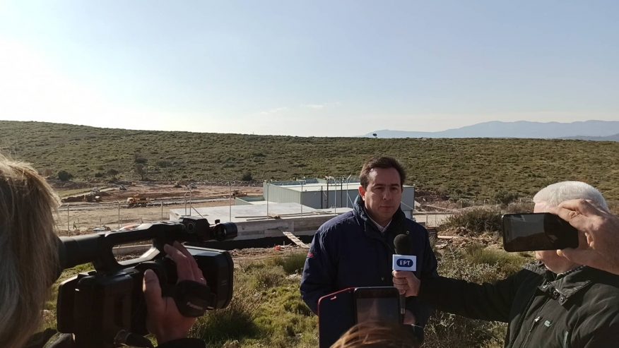 Στο ΚΥΤ της Σάμου ο Νότης Μηταράκης