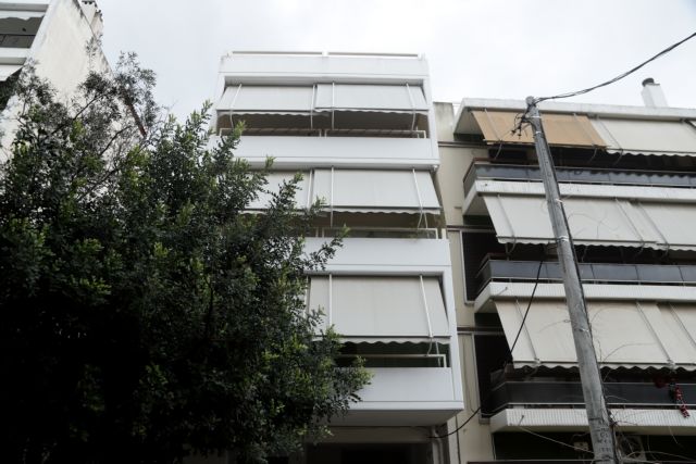 Τραγωδία στην Πεύκη: «Φώναζε συνέχεια “γιατί;” όταν είδε τα σώματά τους στο δρόμο»