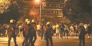 Αστυνομικός χούλιγκαν και πολεμικές επιχειρήσεις