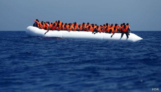 Ποδαρικό στη Λέσβο έκαναν 123 μετανάστες