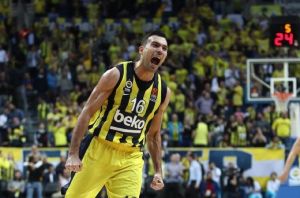 Στο Top-10 των πασέρ της EuroLeague ο Σλούκας