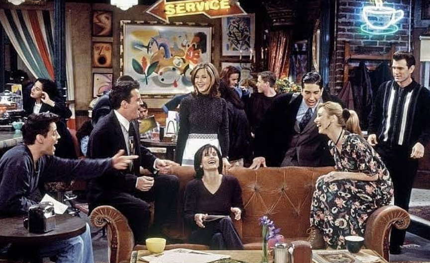 Το viral «τιτίβισμα» του Τσάντλερ για το μεγάλο reunion