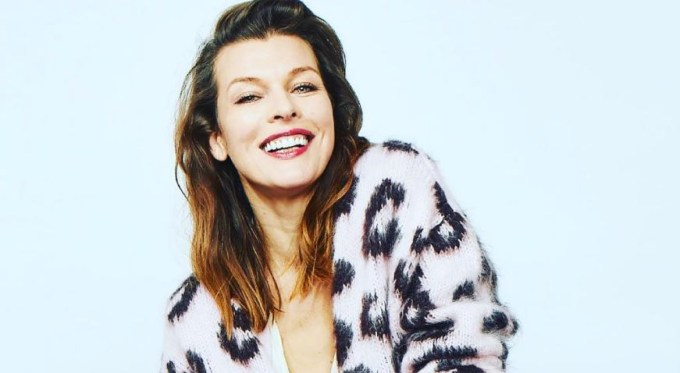 Μίλα Γιόβοβιτς: Αυτός είναι ο λόγος που μπαινόβγαινε στο νοσοκομείο