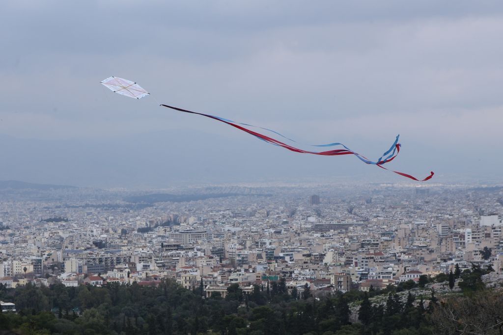 Καθαρά Δευτέρα : Δείτε πώς πρέπει να αμειφθούν όσοι εργάζονται στον ιδιωτικό τομέα