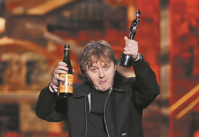 Ο Λιούις Καπάλντι μεγάλος νικητής των 40ών Brit Awards