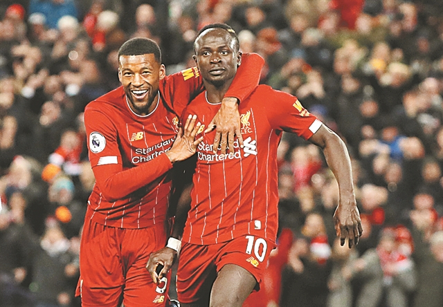 Ενα βήμα πιο κοντά στον τίτλο η Λίβερπουλ