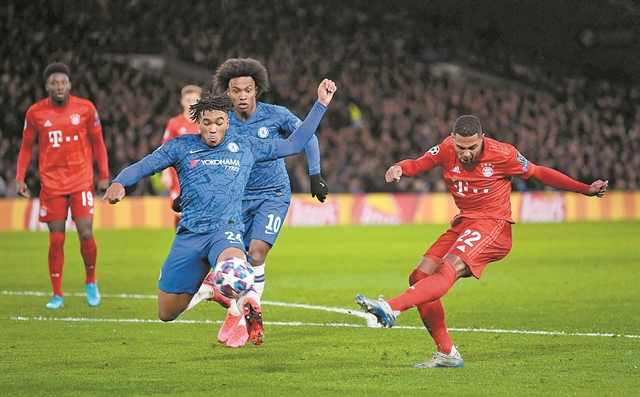 Τριπλό θεμέλιο για την πρόκριση