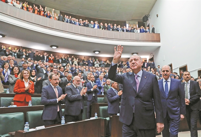 Γενέθλια με απειλές