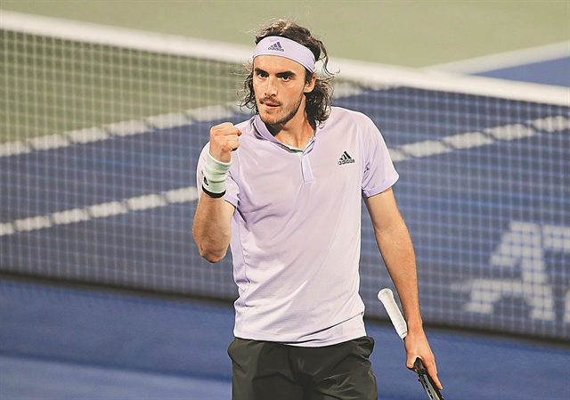 Στα ημιτελικά του Ντουμπάι ο Τσιτσιπάς