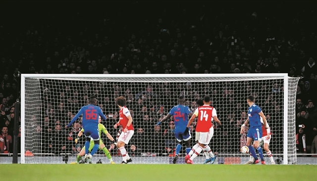 Ελ Αραμπί και φύγαμε για τις «16»!