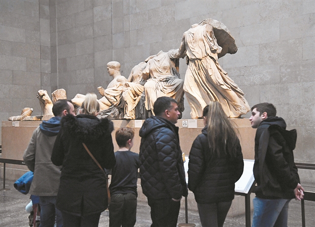 Οι κόκκινες γραμμές και οι «εγγυήσεις» για τη λύση