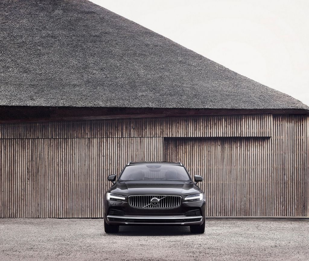 Volvo Cars: Τα S90 και V90 φοράνε ήπιους υβριδικούς κινητήρες