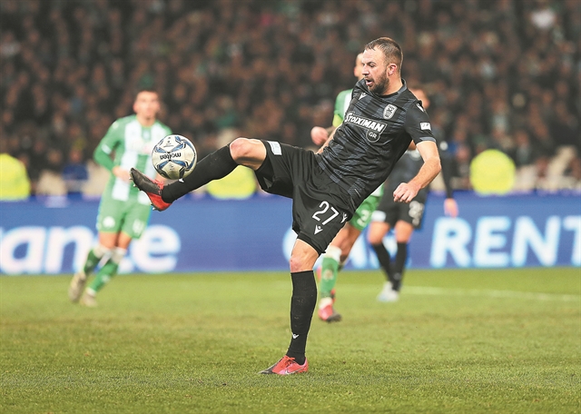 Αλλάζει τα πλάνα του