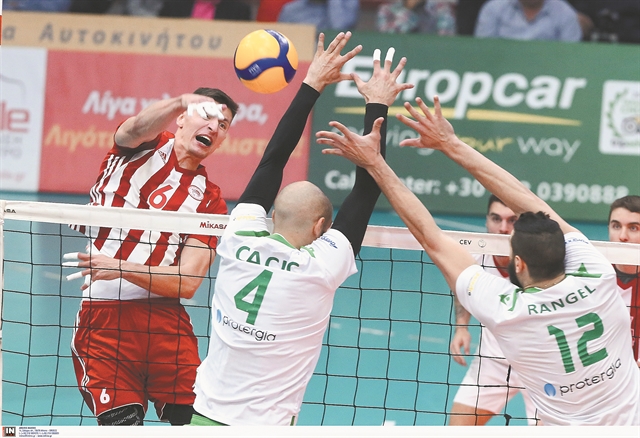 Ολοι θέλουν ξανά σερβίς