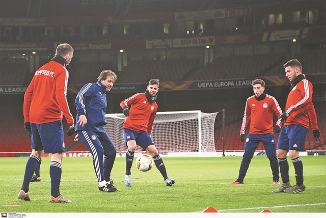 Χορεύοντας με τους Λύκους