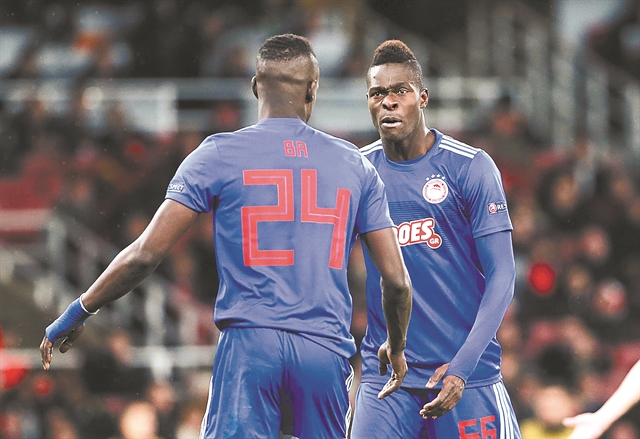 Το σκέφτεται για τους στόπερ