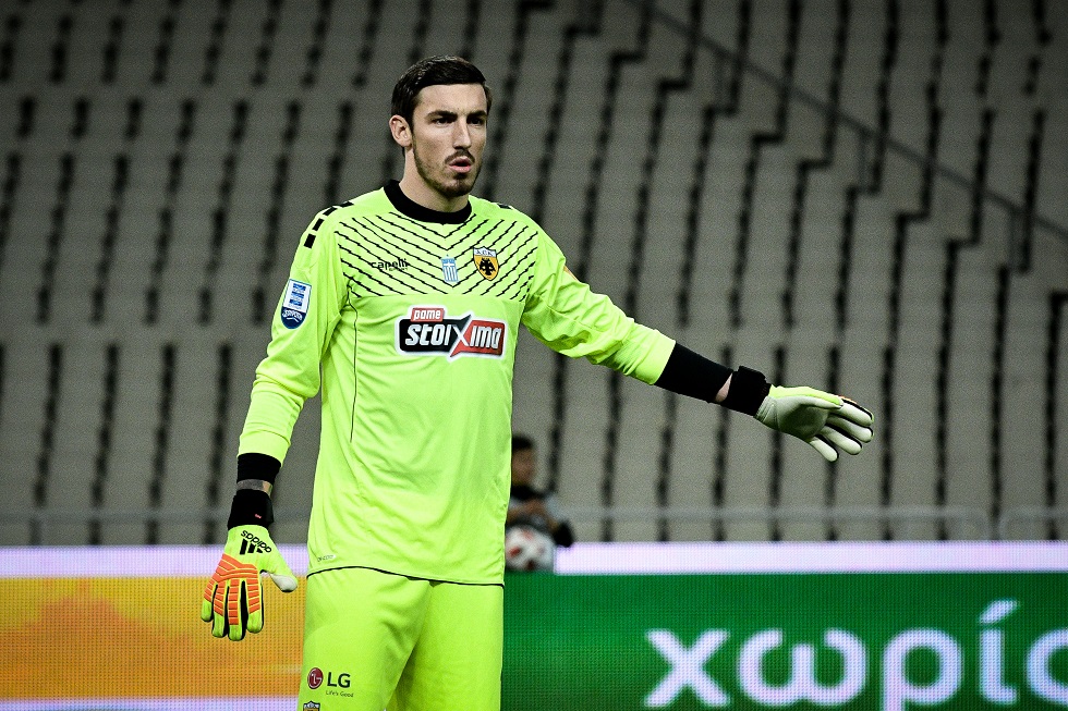 ΑΕΚ: Έκτακτο χειρουργείο για τον Μπάρκα