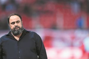 Η παρουσία του Αλαφούζου και η ανησυχία για «συγκάλυψη»