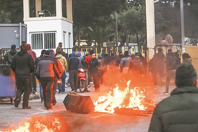 Ούτε βήμα πίσω για τα κλειστά κέντρα