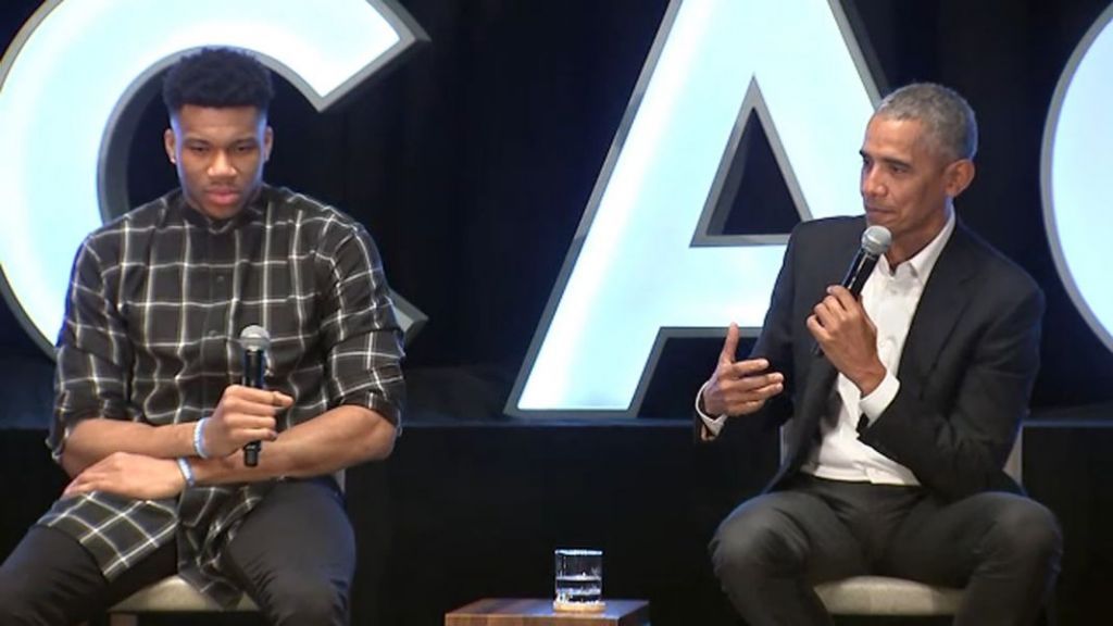 Γιατί ο Ομπάμα αποθέωσε τον Αντετοκούνμπο στο Σικάγο