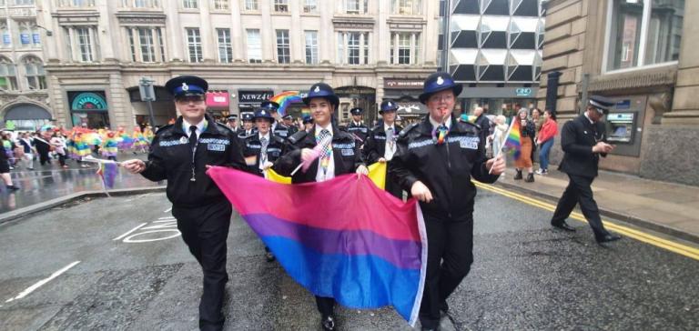 Το υπουργείο Προστασίας του Πολίτη δεν θα στηρίξει τους Έλληνες LGBT αστυνομικούς στο EuroPride