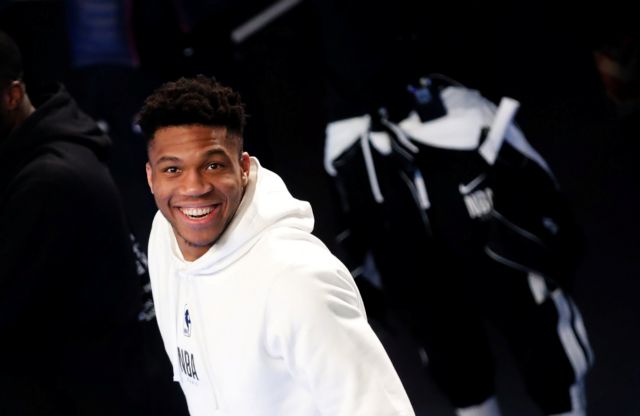 Γιάννης Αντετοκούνμπο : Δεν σταματά να φωτογραφίζει τον γιο του