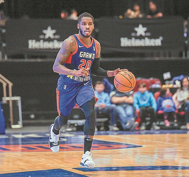 Στα ερυθρόλευκα ο Ντουάιτ Μπάικς