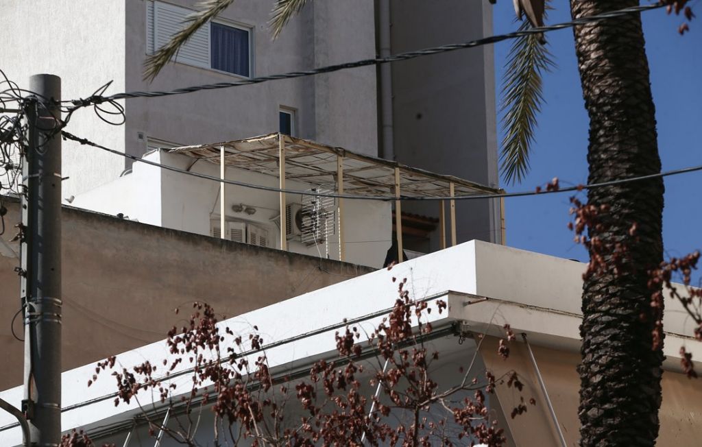 Τοξοβόλος : Φύλλο και φτερό τα ευρήματα από το διαμέρισμα των Σεπολίων