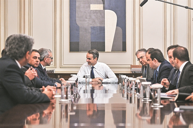 Πυροσβεστική αποστολή από Μητσοτάκη