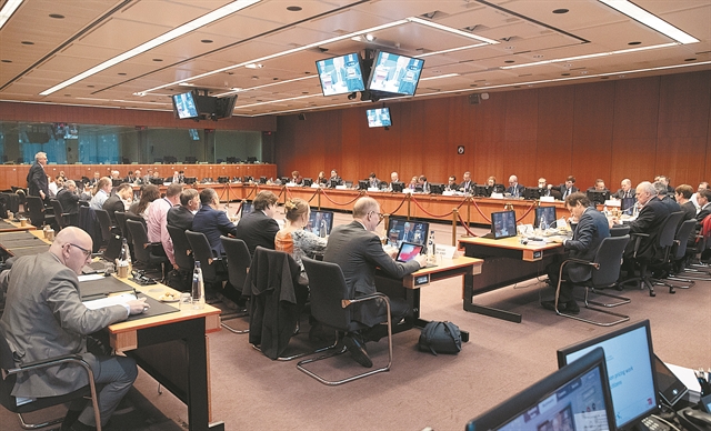 Ανεβάζουν τον πήχη της ανάπτυξης έως το 4,8%