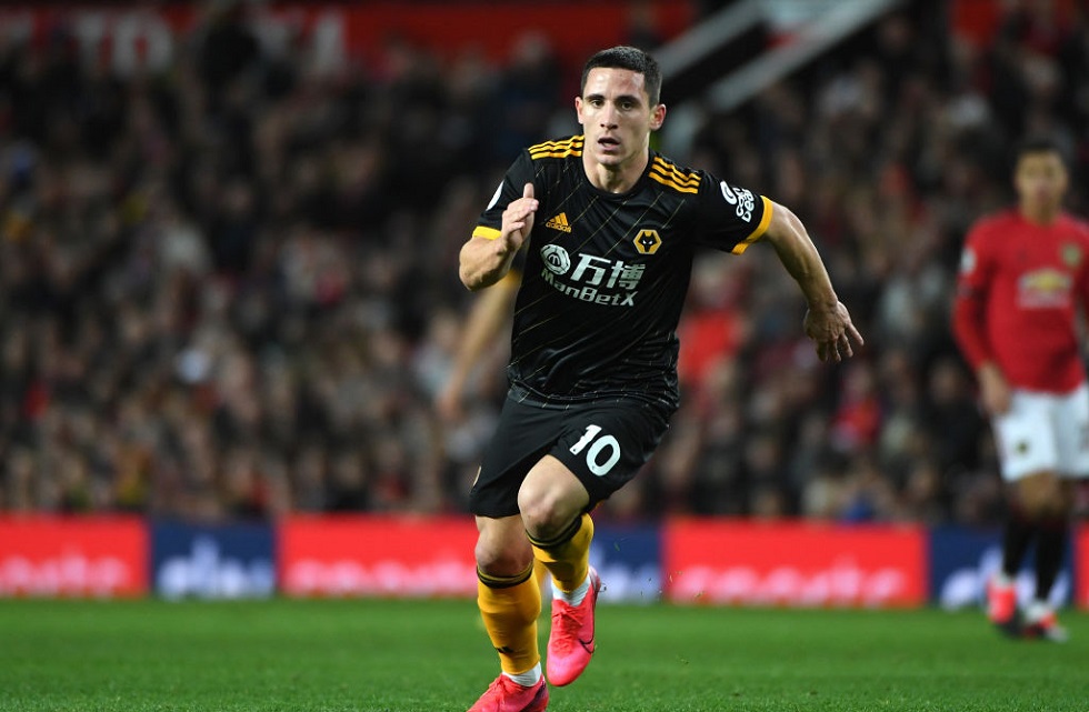 Οι φίλοι της Γουλβς θέλουν βασικό τον Ποντένσε