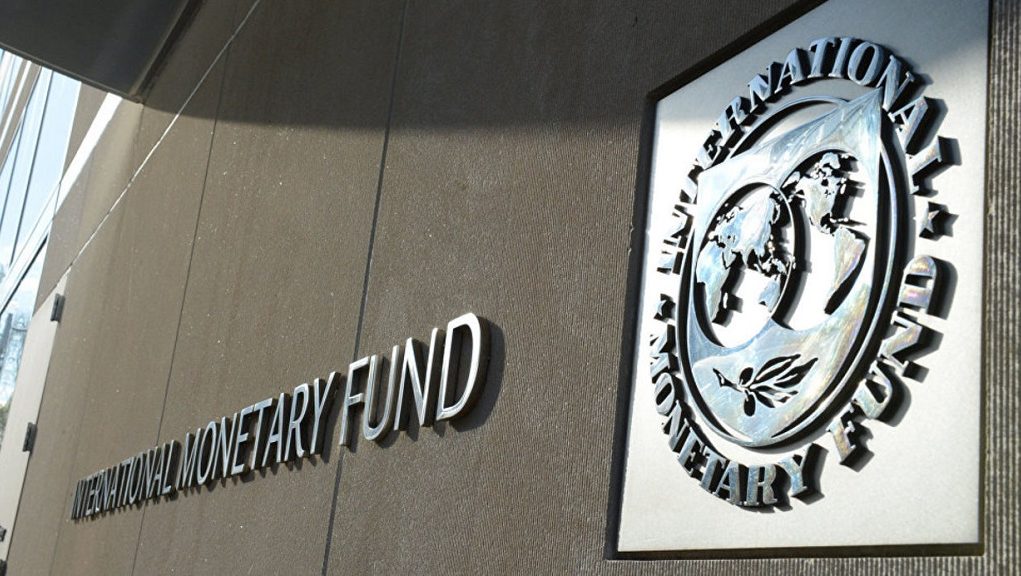 Στο χείλος του γκρεμού ξανά η Αργεντινή : «Μη βιώσιμο το χρέος της» λέει το ΔΝΤ