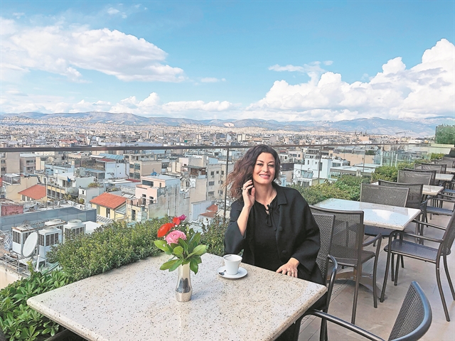 «Στη μόδα χάνεις την επαφή με την τέχνη»