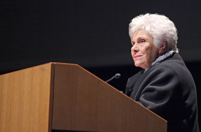 Οι εκδόσεις Ίκαρος αποχαιρετούν την Κική Δημουλά – Στο φως η προετοιμασία των βιβλίων της