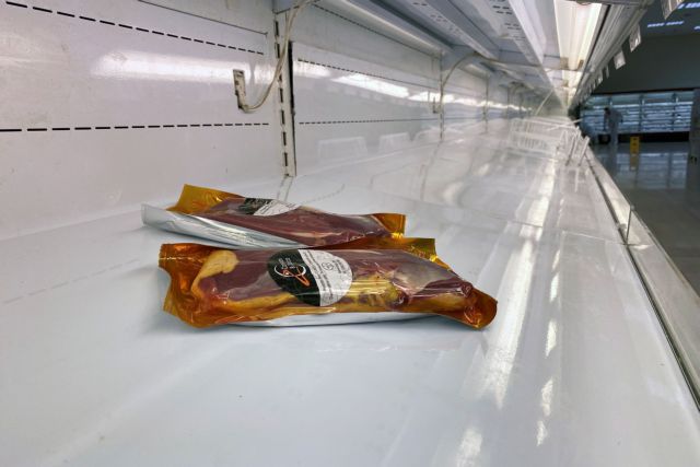 Κορωνοϊός : Ποια προϊόντα σπεύδουν να προμηθευτούν οι Έλληνες