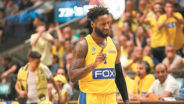 «Πολυβόλο» στην περιφέρεια