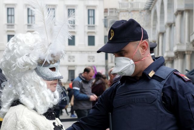 Οι αστυνομικοί ζητούν γάντια και μάσκες για τον κορωνοϊό