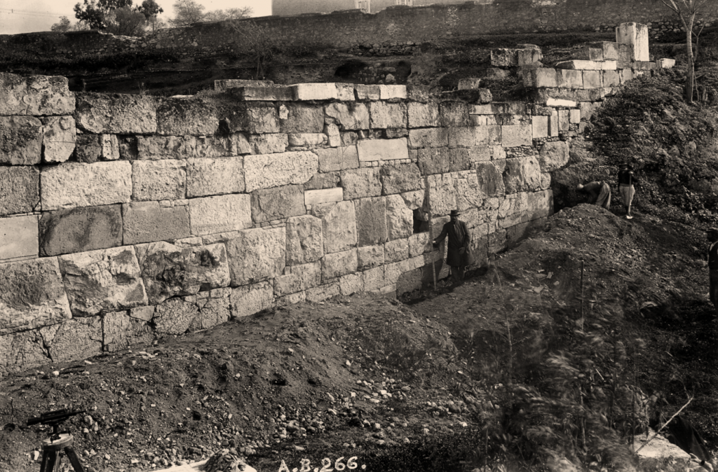 Eφαρμογή μας μεταφέρει ψηφιακά στην Αθήνα μιας άλλης εποχής!