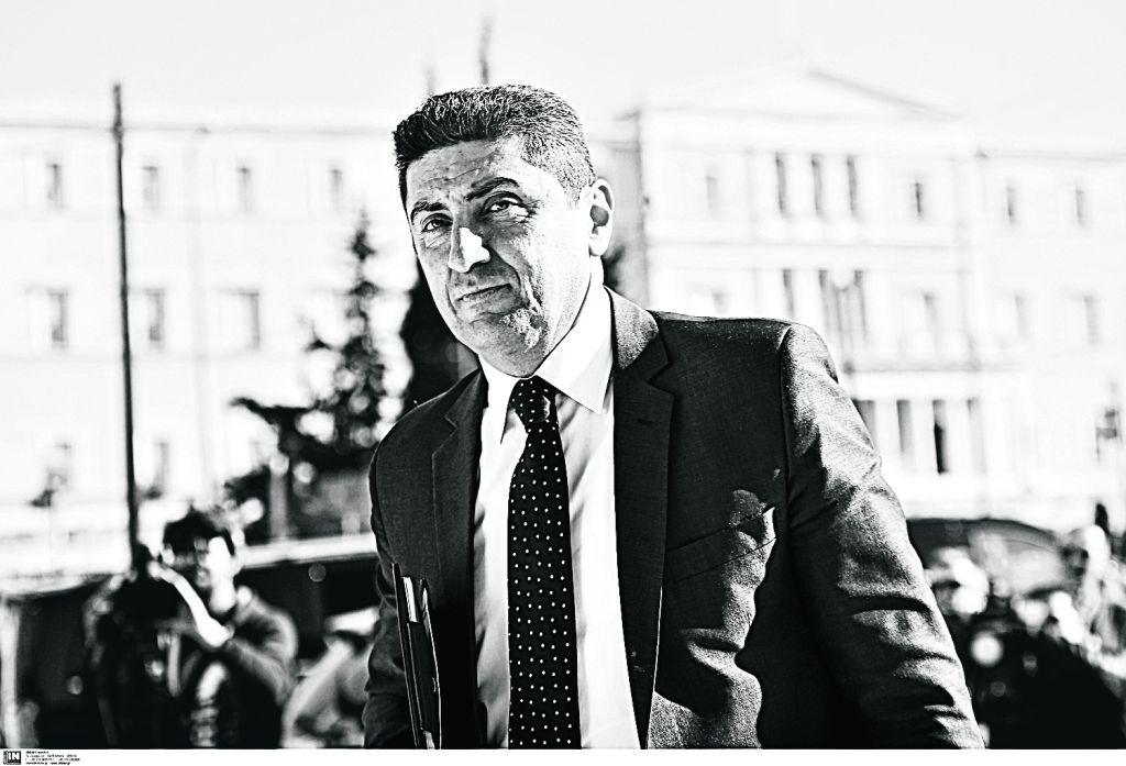 Ο υφυπουργός στραβοπάτησε