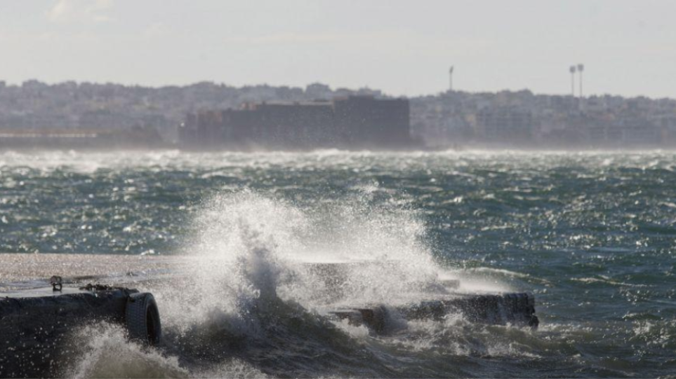 Καιρός : Έρχεται διήμερο με καταιγίδες, χιόνια και ισχυρούς ανέμους