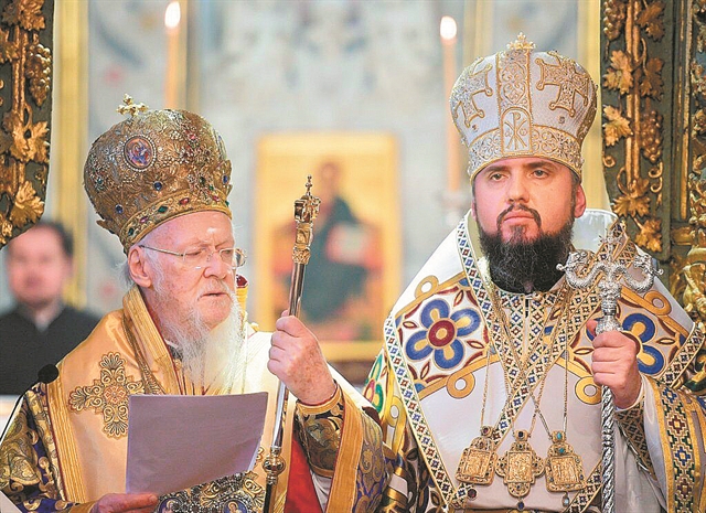 Ρωσικές τρικλοποδιές στην Εκκλησία της Ουκρανίας